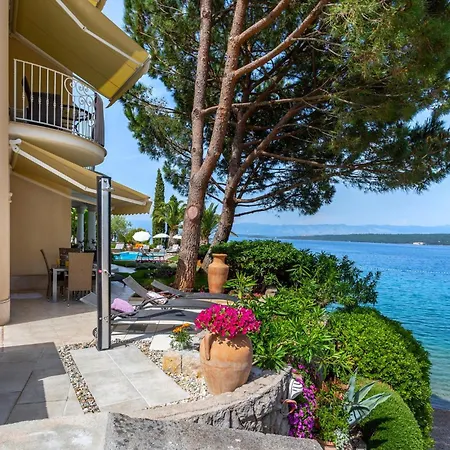 Apartment Beautiful In Porat With House Sea View Porat (Krk)