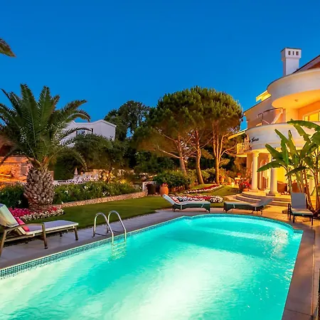 Beautiful In With House Sea View *